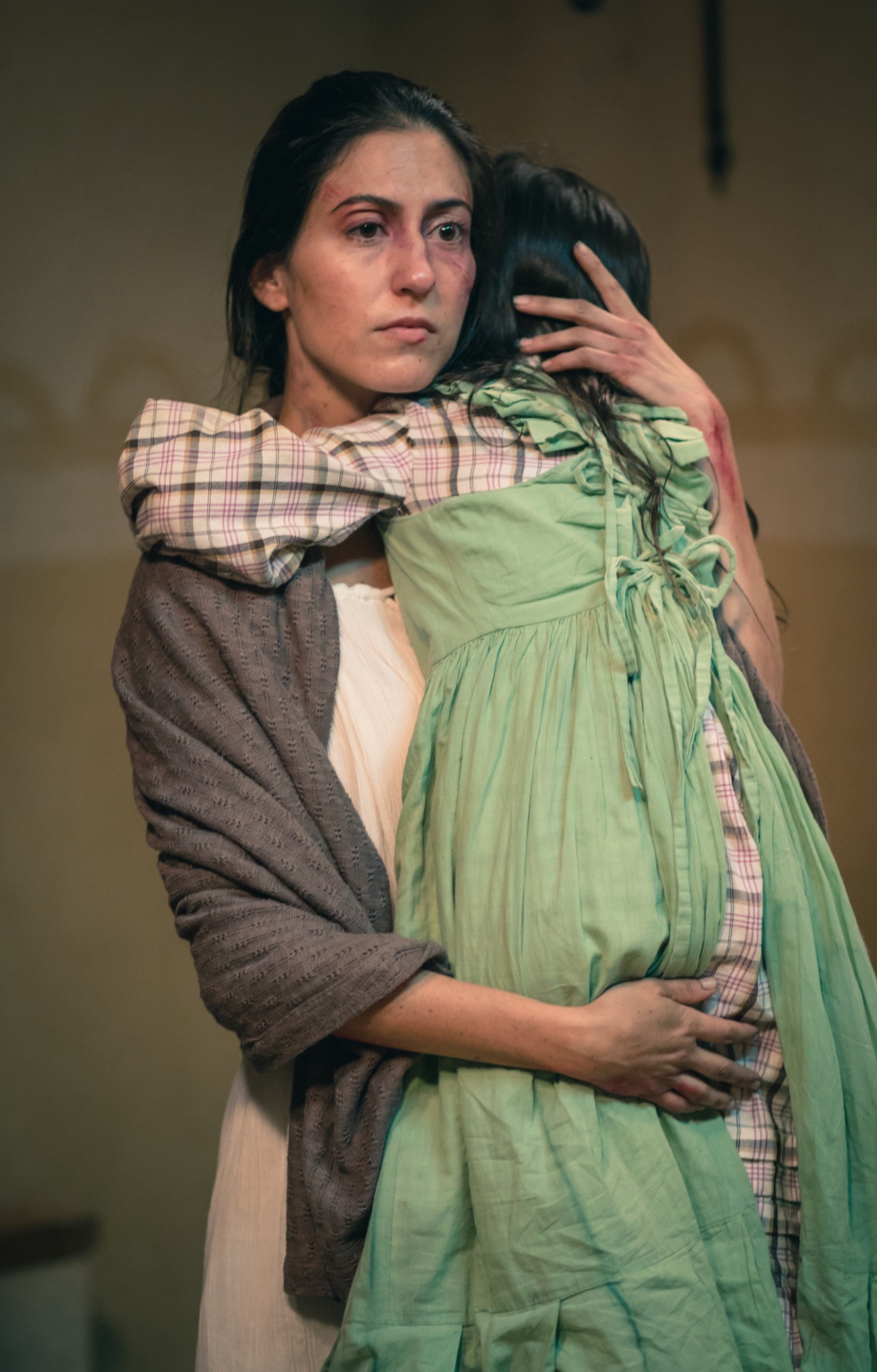 Isabela Córdoba Torres as Cecilia in Las Villamizar